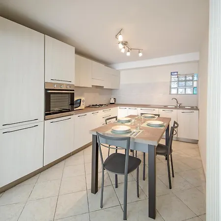 Patty's House דירה פסארו
